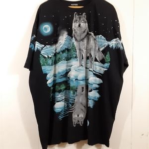 Wolf Full Moon T-Shirt (Like New)